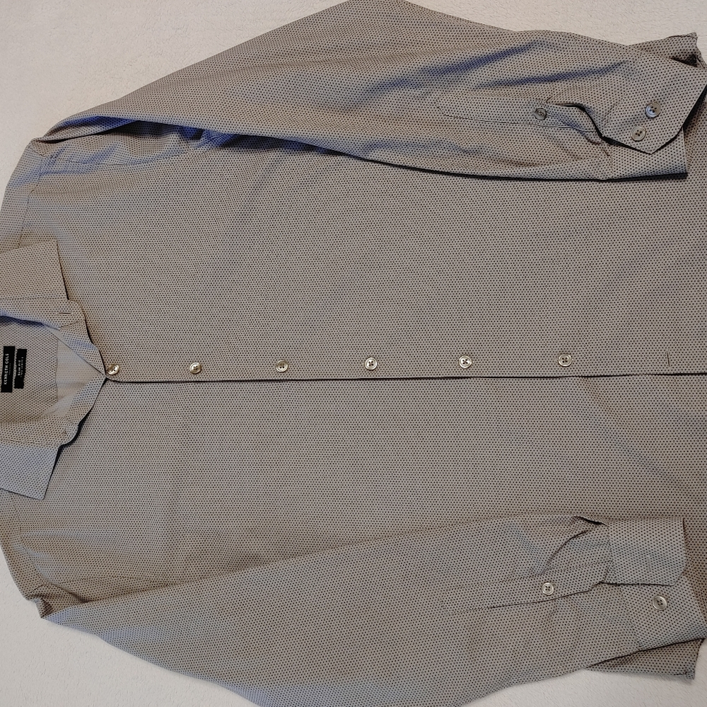Men's Slim Fit Dress Shirt - Picture 4 of 5